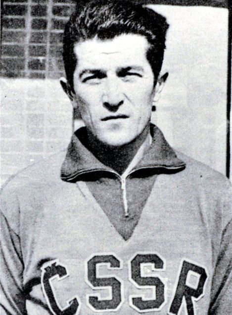 Bohumil GOLIAN