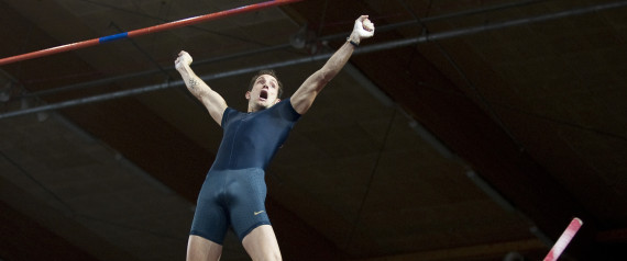 Renaud Lavillenie a battu le record du monde du saut à la perche ce samedi à Donetsk . La vidéo de son saut 